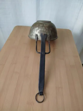 Cazo antiguo de metal