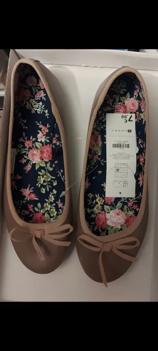 Bailarinas marrones con ribete beige