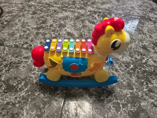 Volante de actividades y caballito para bebé