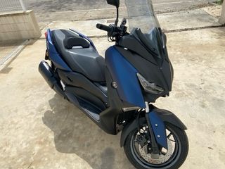 Yamaha X-MAX 300 Maxi Scooter Azul/Negro