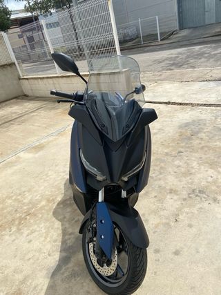 Yamaha X-MAX 300 Maxi Scooter Azul/Negro