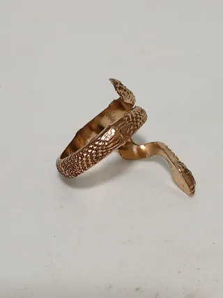 Anillo Serpiente Antiguo Dorado
