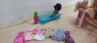 Pack Barbie: Casa, Muñecas y Accesorios