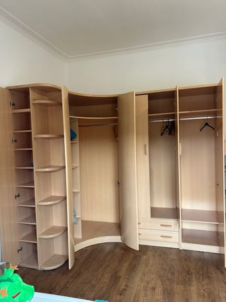 URGE!Armario madera enorme