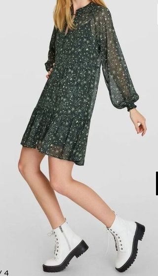 Vestido corto Stradivarius floral Talla M