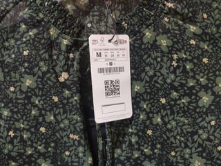 Vestido corto Stradivarius floral Talla M