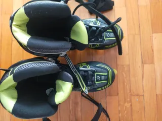 Patines en línea y protecciones talla 42