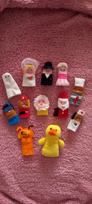 Marionetas de dedo variadas
