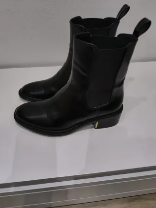 Botines negros tacón bajo