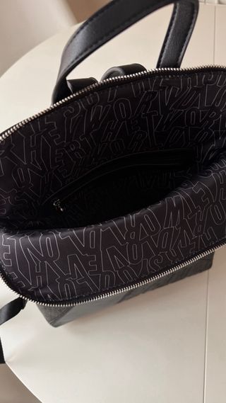 Mochila Desigual Original Negra y Blanca.