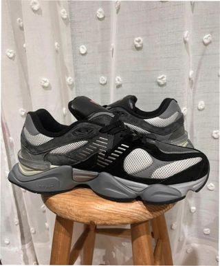 New Balance 9060 Castlerock Grey Talla 37.5