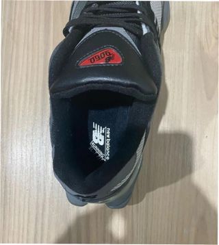 New Balance 9060 Castlerock Grey Talla 37.5