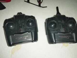 2 Helicópteros radiocontrol (rojo y verde)