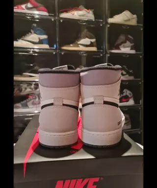 Jordan 1 GORE-TEX Morado Blanco