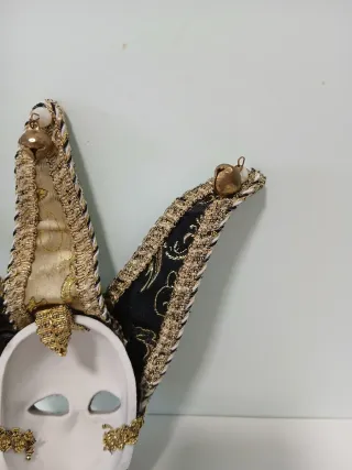Máscara Veneciana Antigua Cascabeles