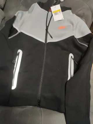 Chándal Nike tech