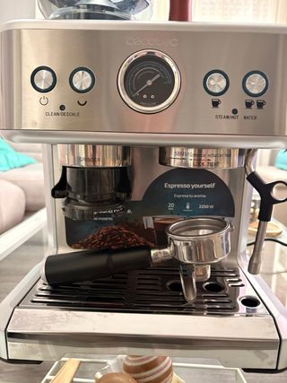 Cafetera Cecotec 20 Bares Nueva