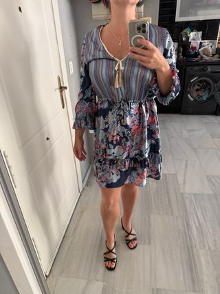 Lote 3 vestidos talla 40 muy poco usado