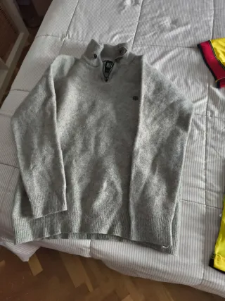 Jersey Banana Republic niño gris Talla M
