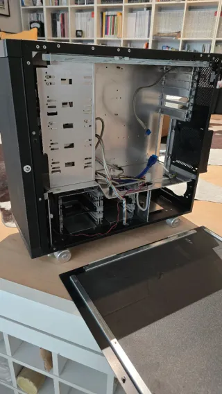 Caja LianLi V1100B Silent ATX