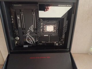 Placa Base Asus ROG MAXIMUS Z690 HERO ddr5