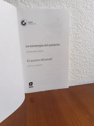 La estrategia del parásito - César Mallorquí