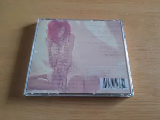 CD Rihanna Loud