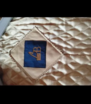 Chaqueta de cuero beige