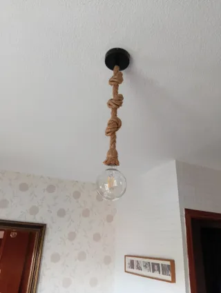 Lámpara de techo dorada
