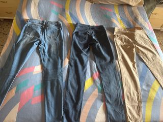 Pantalones vaqueros y chinos