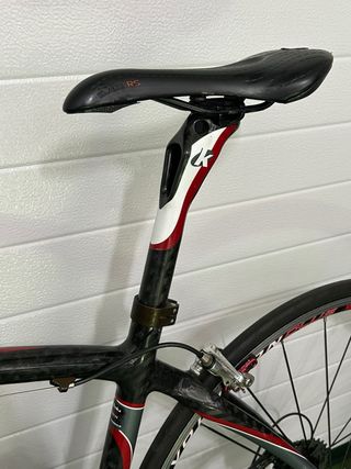 Bicicleta de carretera Goka carbono