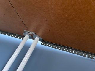 Escritorio doble con cajoneras