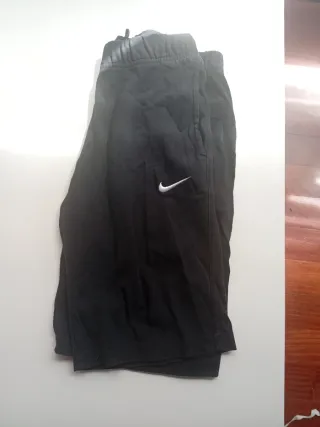 Pantalones cortos Nike negros Precio negociable
