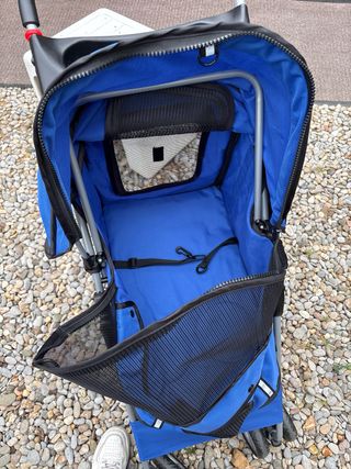Carrito para perros azul y negro
