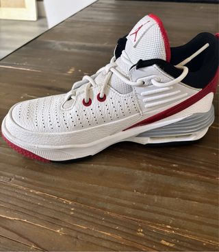 Jordan Max Aura 5 (GS) Talla 37,5