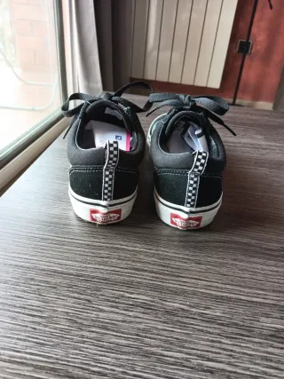 Zapatillas Vans Infantiles Negras.Talla 34