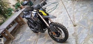 Zontes U1 125 Negra y Amarilla