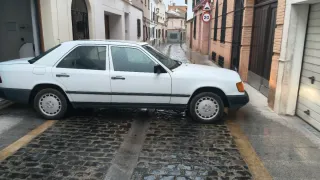 Mercedes-Benz w124 1987