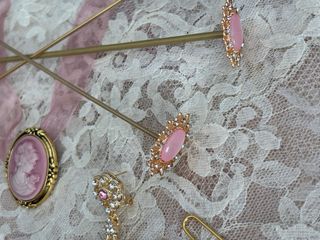 Aderezo Fallera con Camafeo Rosa  Dorado y pinchos