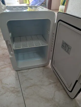 Nevera Portátil VEVOR 10L Frío/Calor