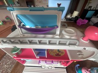 Furgoneta Peppa Pig con figuras