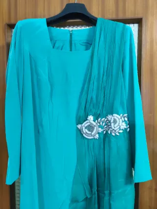 Vestido de fiesta verde azulado