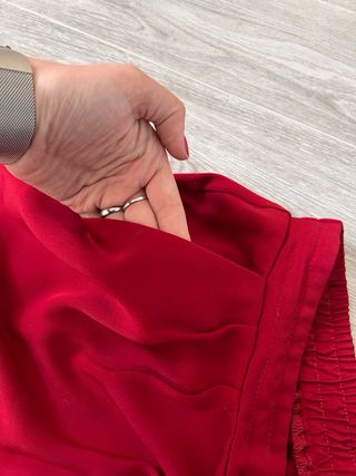 Pantalón rojo fino Sfera M