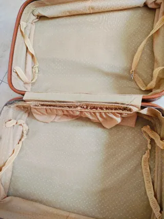 Maleta vintage de cuero marrón