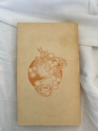 Libro Antiguo "El Crepúsculo"