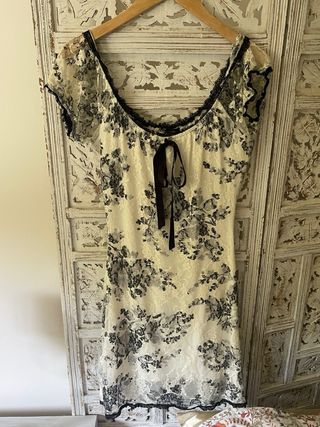 Vestido encaje floral talla XS -S