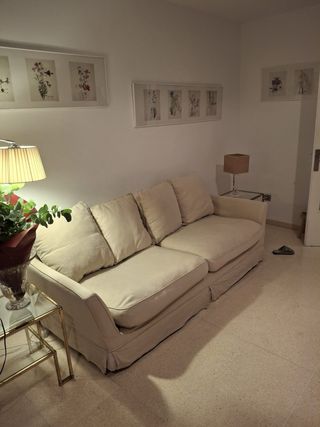 Sofá Beige con Funda de Algodón