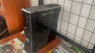 Xbox 360 + 2 mandos + 6 juegos