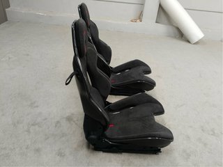Asientos Ferrari 5kg carbono/alcantara