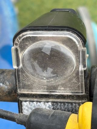 Bicicleta infantil azul con peces